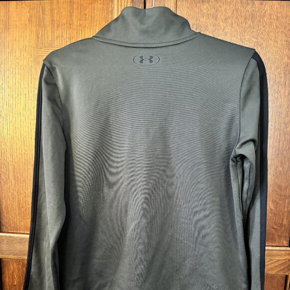 Boys Under Amour Jacket.  Size Y-Large - Picture 3 of 5